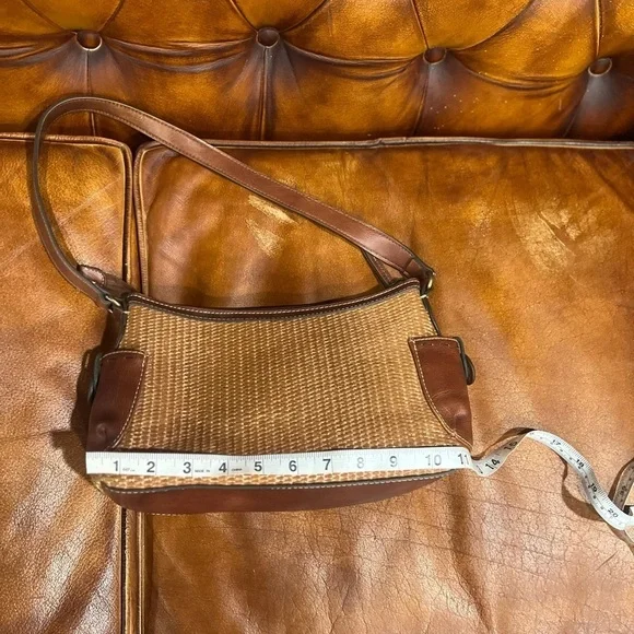 Madison Studio handbag in GUC - Picture 6 of 6